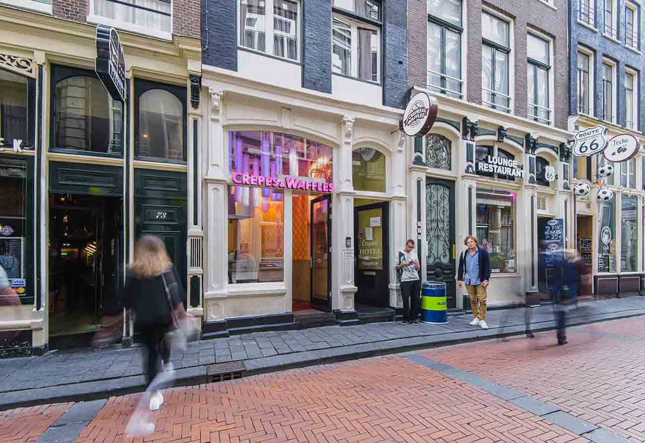 Hostel Warmoes Amsterdam